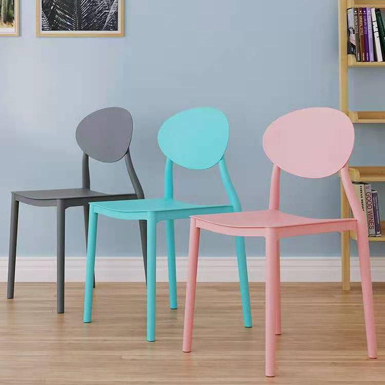 北欧风塑料椅子靠背凳子现代简约家用餐椅书房椅休闲洽谈椅可叠放