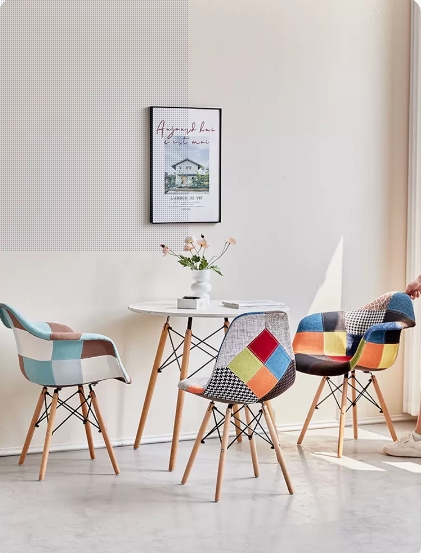 伊姆斯椅子接待洽谈扶手椅现代简约百家布实木创意北欧 布面椅子
