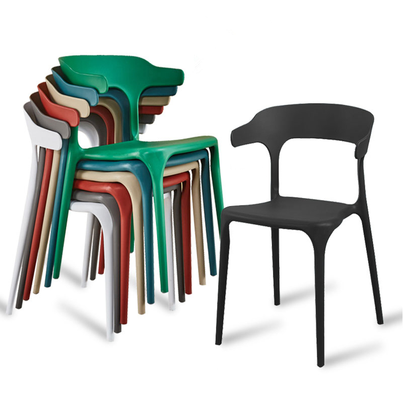 现代简约塑料椅子北欧餐椅靠背椅家用创意餐桌彩色加厚休闲牛角椅