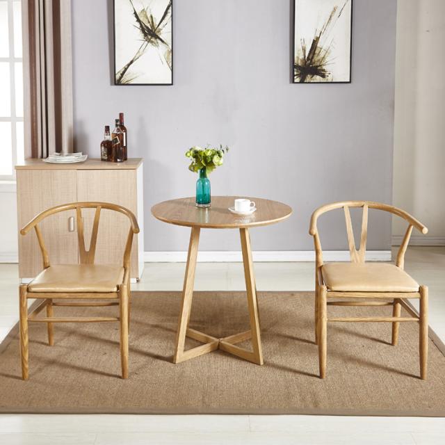 北欧铁艺原木色餐桌椅组合简约咖啡茶几阳台会客小圆桌