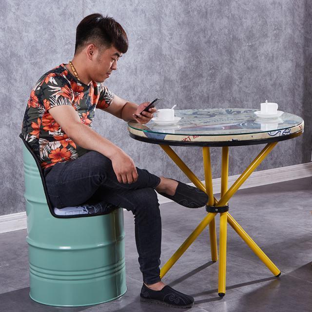 复古铁桶椅子酒吧工业风油漆桶油桶铁皮凳子洽谈桌椅组合创意个性